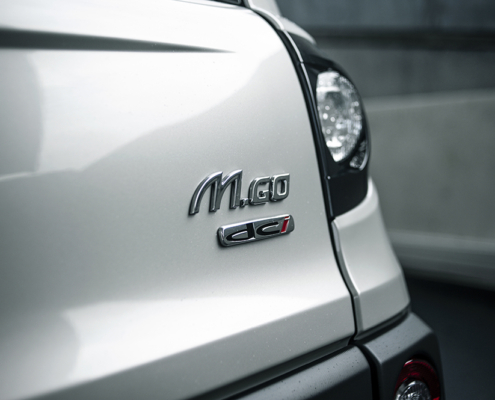 Microcar M.GO 6 X logo achterkant